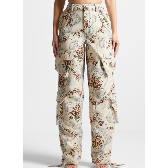 NWOT Maniere de Voir Floral Jacquard High Waisted Cargo Pants Beige Size 2 - Picture 2 of 16